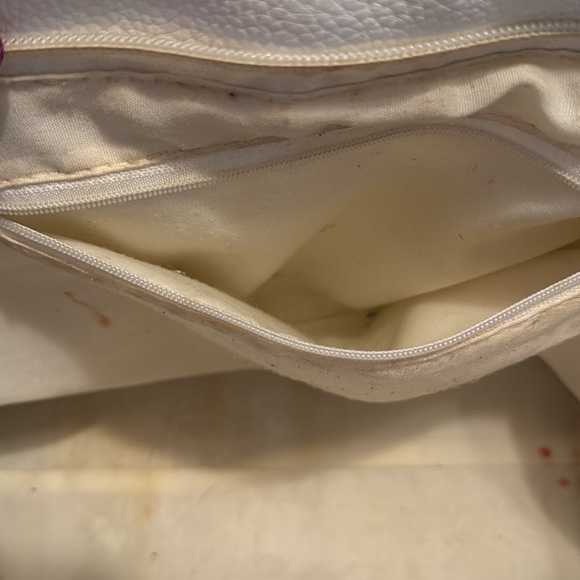 White Handbag - Picture 7 of 7